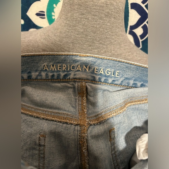 AE Mom Jean - Picture 5 of 7